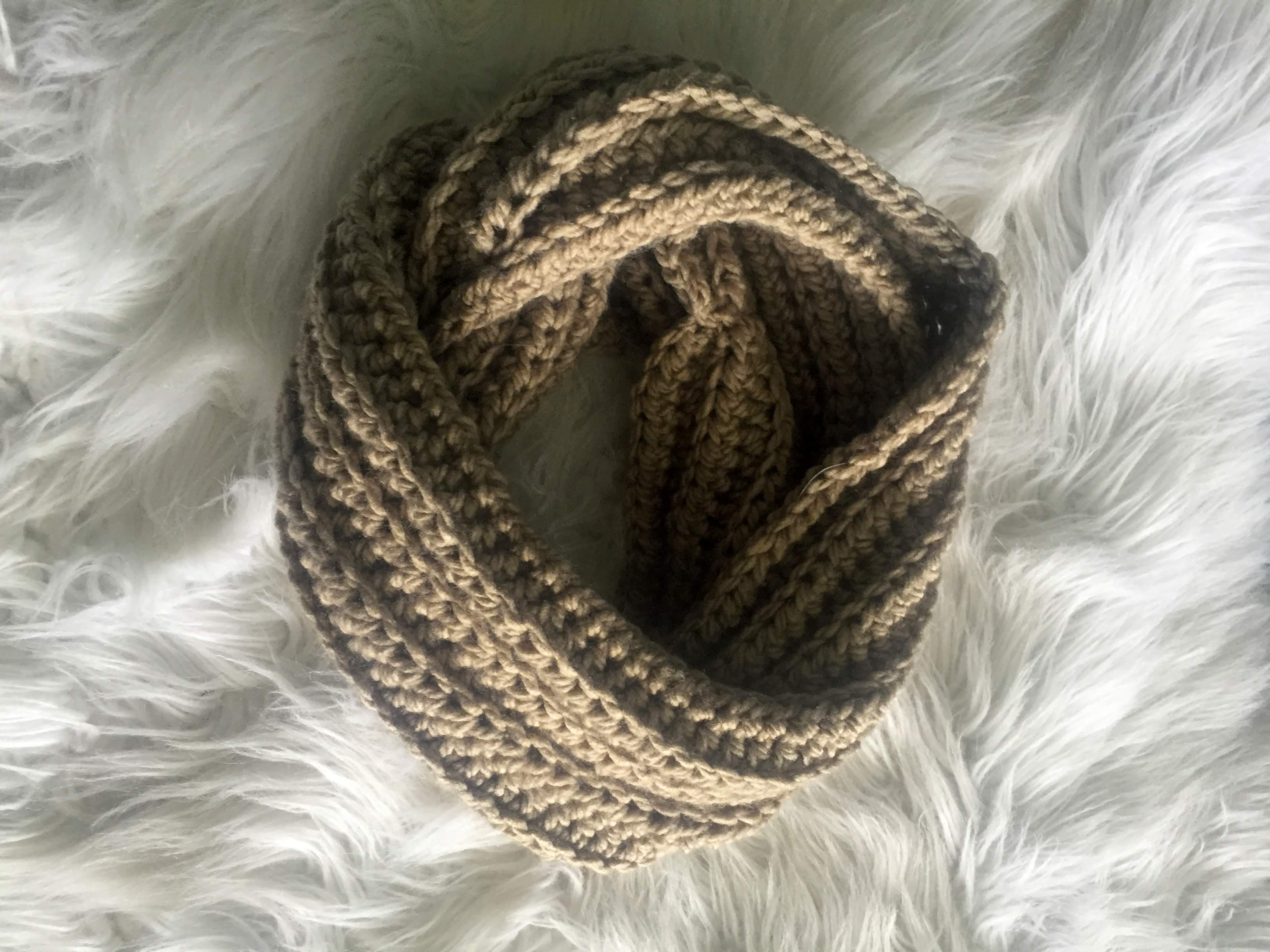 chunky crochet infinity scarf